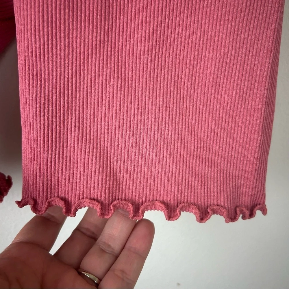 Spiritual Gangster Seamless Ruffle hem biker shorts in dusty rose size: XS/S - Picture 3 of 8